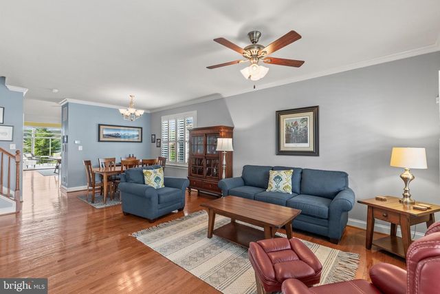 33 BOBOLINK DR, Gettysburg, PA 17325