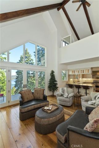 319 Mittry Lane, Lake Arrowhead, CA 92352