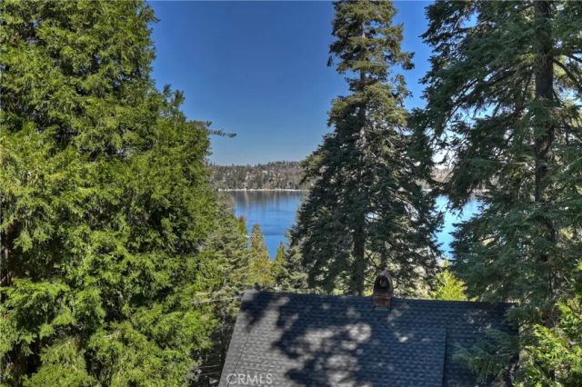 319 Mittry Lane, Lake Arrowhead, CA 92352