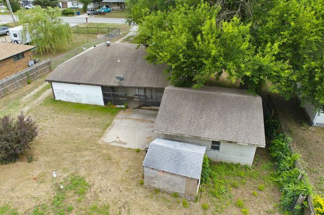 528 E 79th St S, Haysville, KS 67060