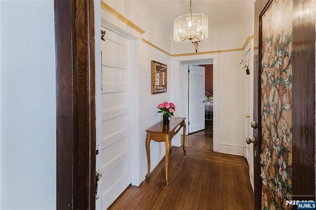 16 W Central Avenue, Bergenfield, NJ 07621