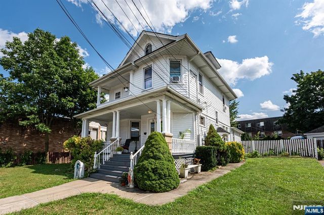 16 W Central Avenue, Bergenfield, NJ 07621
