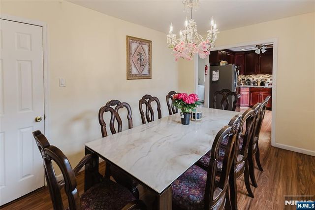 16 W Central Avenue, Bergenfield, NJ 07621