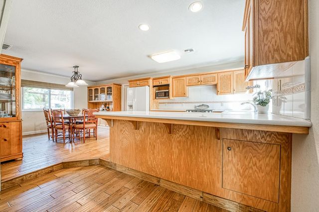 11249 Mountain View Drive, Madera, CA 93636