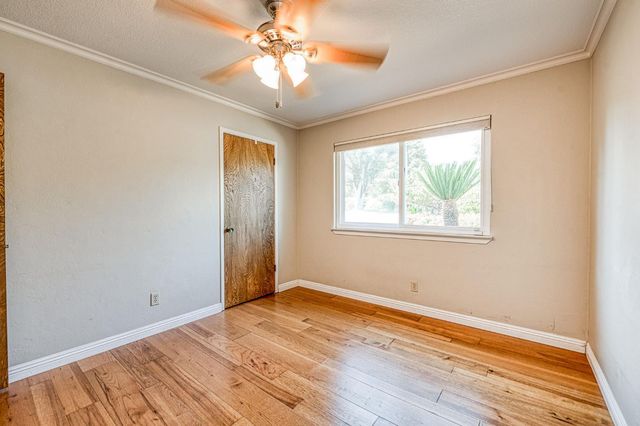 11249 Mountain View Drive, Madera, CA 93636