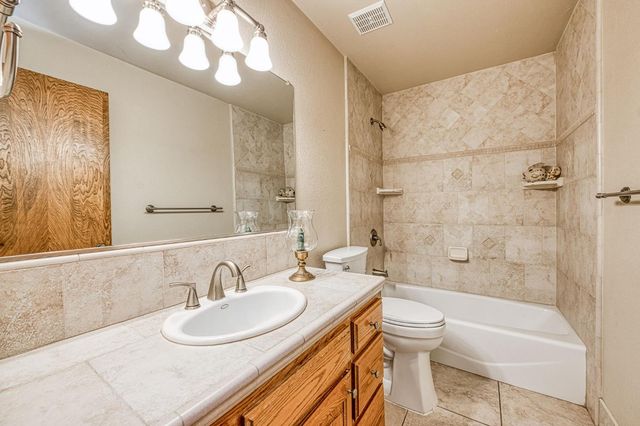 11249 Mountain View Drive, Madera, CA 93636
