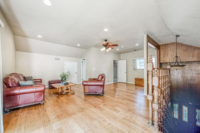 11249 Mountain View Drive, Madera, CA 93636