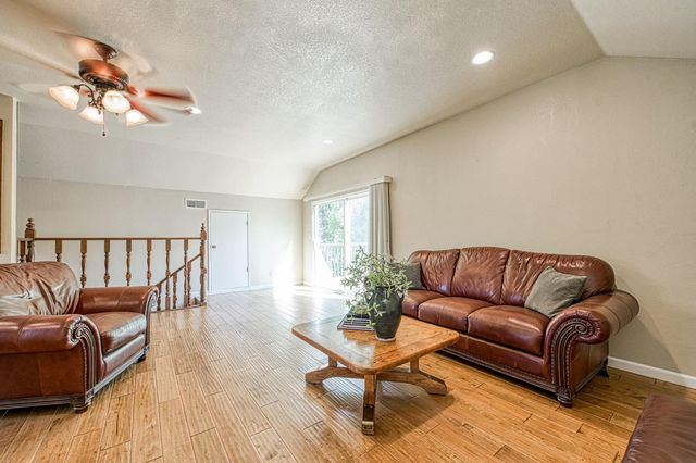 11249 Mountain View Drive, Madera, CA 93636