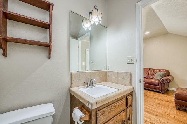 11249 Mountain View Drive, Madera, CA 93636