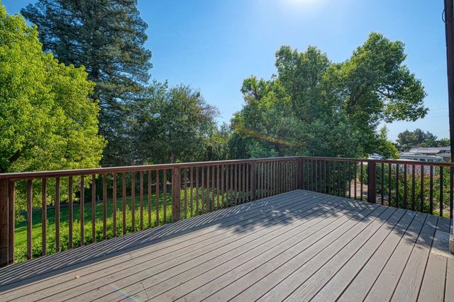 11249 Mountain View Drive, Madera, CA 93636