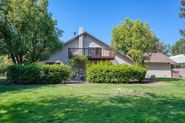 11249 Mountain View Drive, Madera, CA 93636