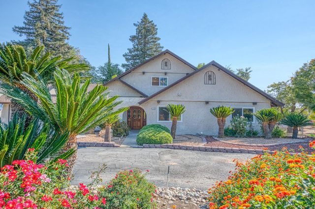 11249 Mountain View Drive, Madera, CA 93636