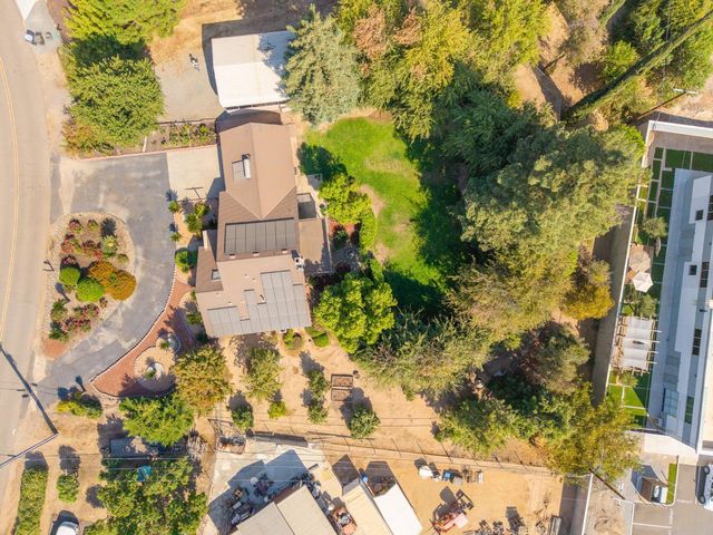 11249 Mountain View Drive, Madera, CA 93636