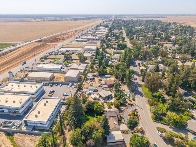 11249 Mountain View Drive, Madera, CA 93636