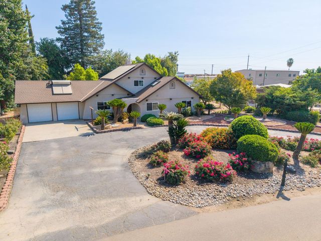 11249 Mountain View Drive, Madera, CA 93636