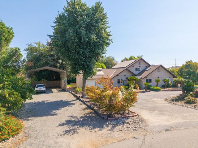 11249 Mountain View Drive, Madera, CA 93636