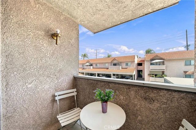 10943 Laurel Canyon Boulevard B9, San Fernando, CA 91340