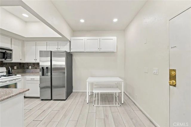 10943 Laurel Canyon Boulevard B9, San Fernando, CA 91340