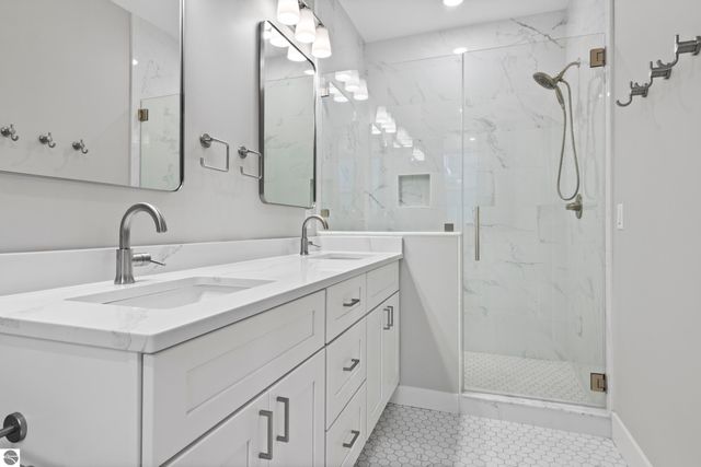 10708 Shrewbury Street, Traverse City, MI 49684