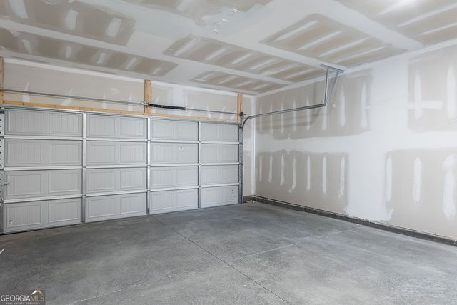 207 Groveton Court, Euharlee, GA 30145