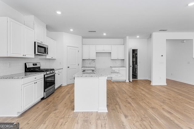 207 Groveton Court, Euharlee, GA 30145