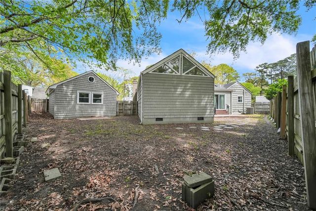 1221 Winston ST, Norfolk, VA 23518