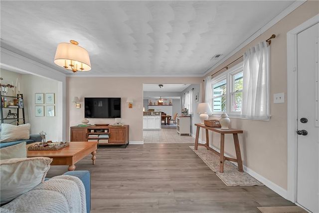 1221 Winston ST, Norfolk, VA 23518