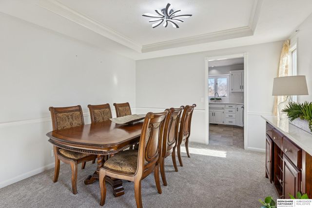 6313 S 156th Avenue, Omaha, NE 68135