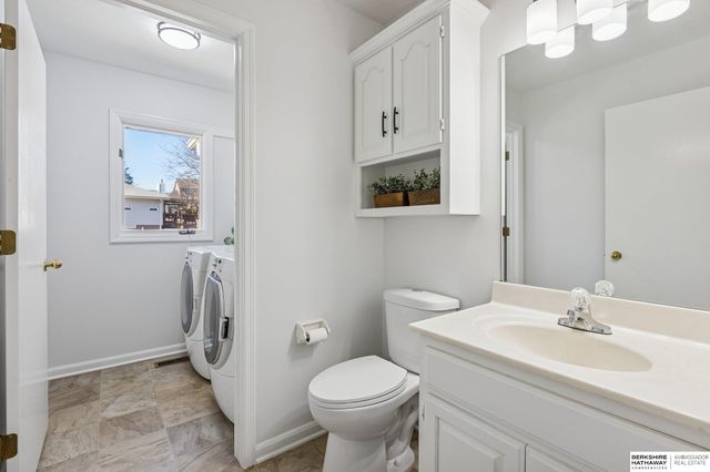 6313 S 156th Avenue, Omaha, NE 68135