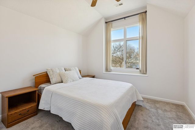 6313 S 156th Avenue, Omaha, NE 68135