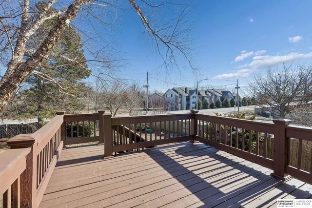 6313 S 156th Avenue, Omaha, NE 68135