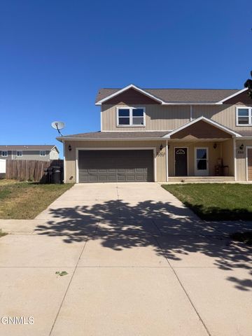 3306 10th Avenue NE, Watford City, ND 58854 property photo