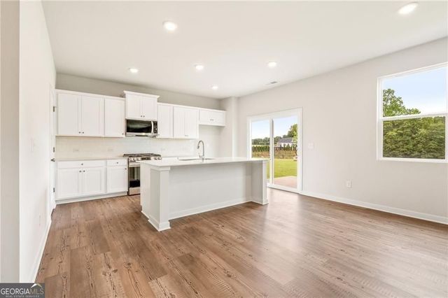 548 Baynes Court, Mcdonough, GA 30253