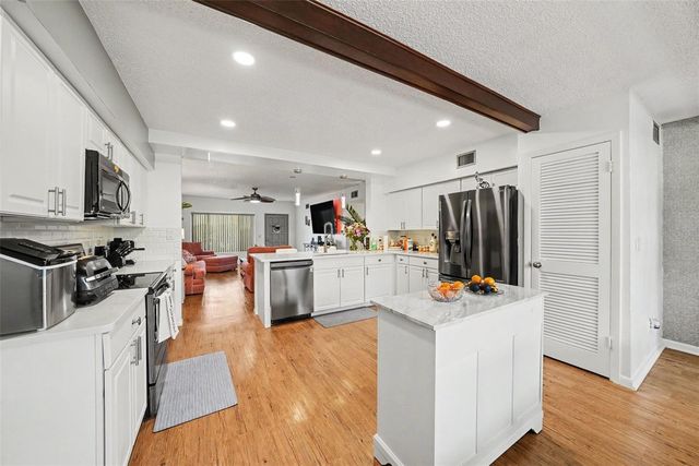 2284 PHILIPPINE DRIVE 69, Clearwater, FL 33763