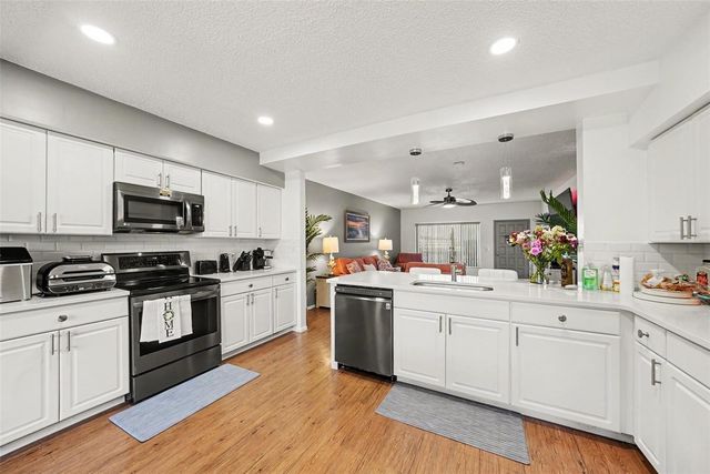 2284 PHILIPPINE DRIVE 69, Clearwater, FL 33763