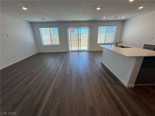 10352 Ricordi Street, Las Vegas, NV 89117