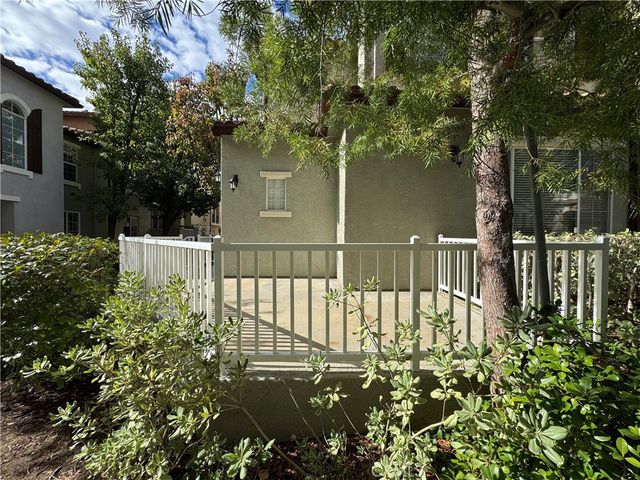 28248 Canterbury Court, Valencia, CA 91354