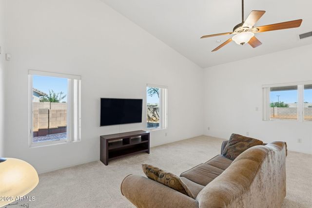 3611 WHEELAN Loop, Sierra Vista, AZ 85635
