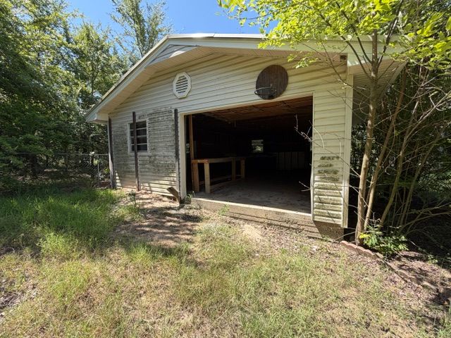 17452 E US Hwy 270, Hartshorne, OK 74547