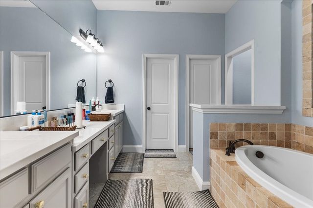 5621 Fringetree Drive, Mckinney, TX 75071