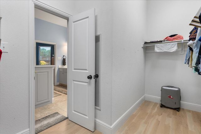 5621 Fringetree Drive, Mckinney, TX 75071