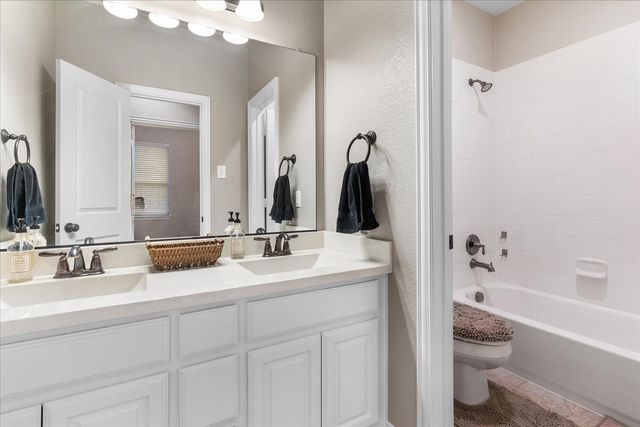 5621 Fringetree Drive, Mckinney, TX 75071