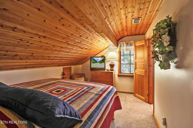 458 Running Deer Drive, Crab Orchard, TN 37723