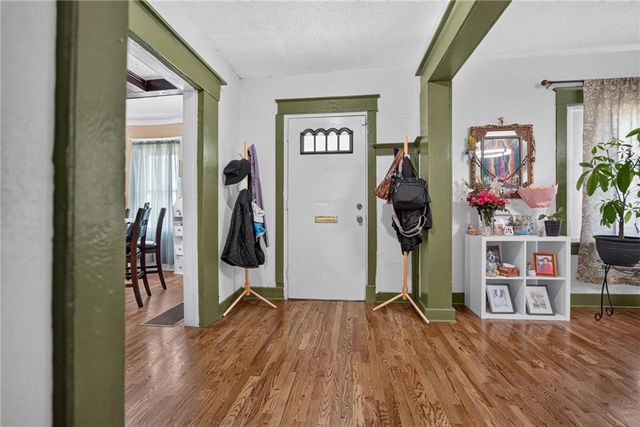 4140 PROSPECT Avenue, Kansas City, MO 64130
