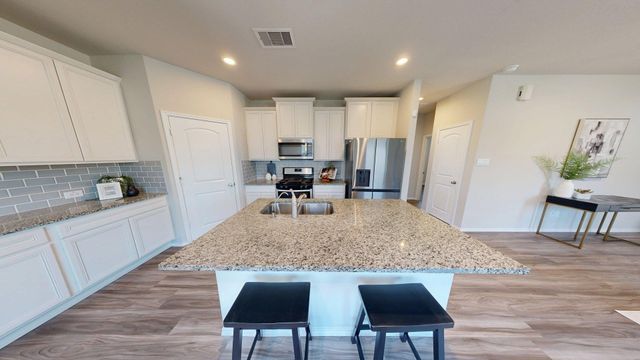 9208 Inland Leather Lane, Conroe, TX 77385