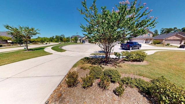9208 Inland Leather Lane, Conroe, TX 77385