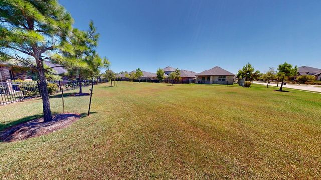 9208 Inland Leather Lane, Conroe, TX 77385