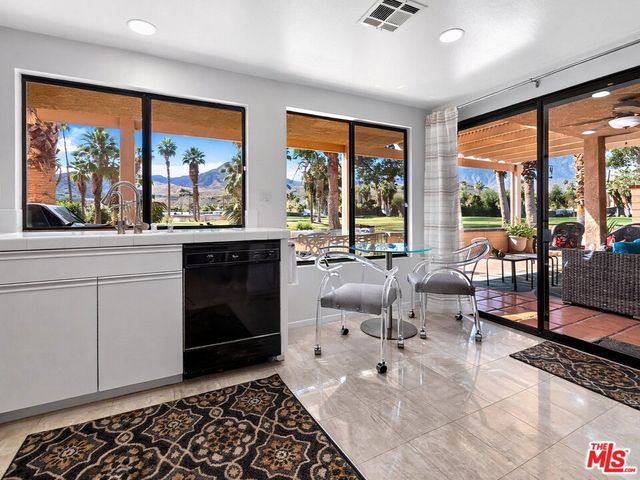 3081 Regency Drive, Palm Springs, CA 92264