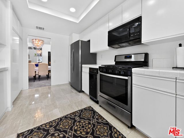 3081 Regency Drive, Palm Springs, CA 92264