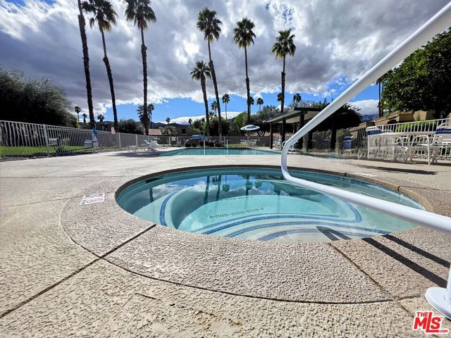 3081 Regency Drive, Palm Springs, CA 92264